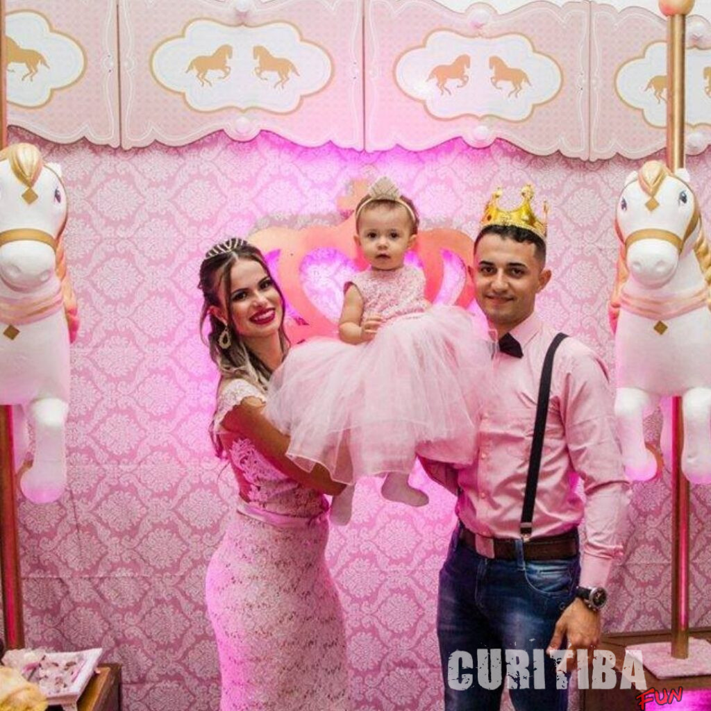 Destaque seu negócio na 1ª Mostra Debutantes & Kids Curitiba 2022! Destaque seu negócio na 1ª Mostra Debutantes & Kids Curitiba 2022!