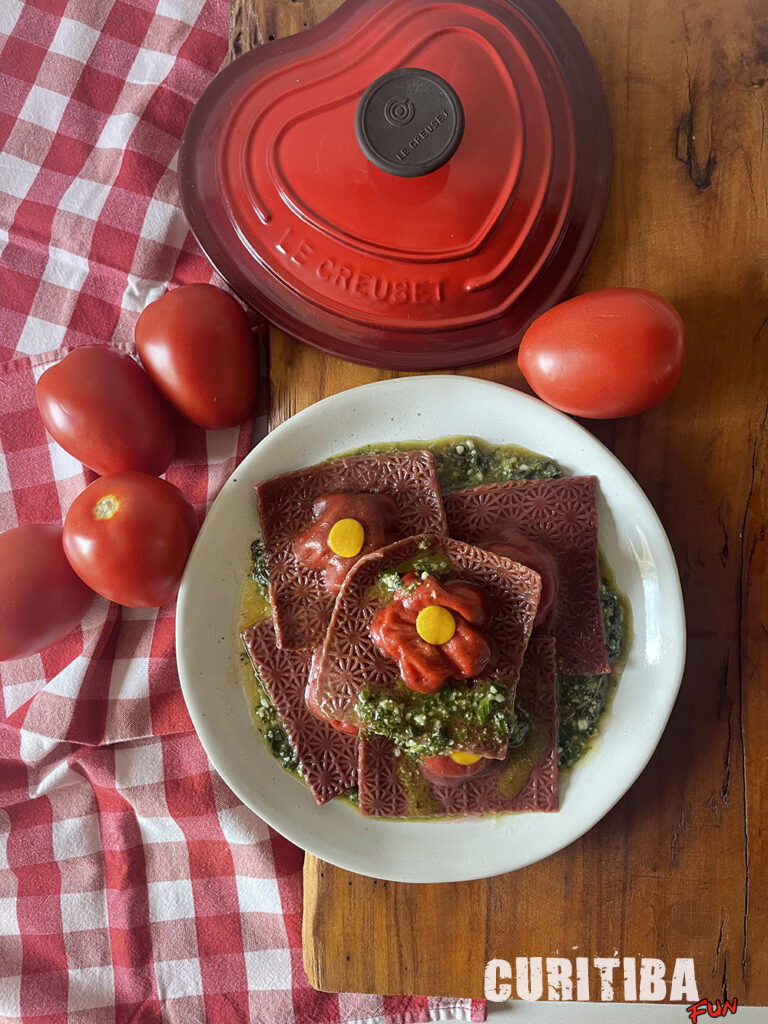 Massas floridas e artesanais fazem parte do cardápio de primavera de loja de Curitiba Massas floridas e artesanais fazem parte do cardápio de primavera de loja de Curitiba