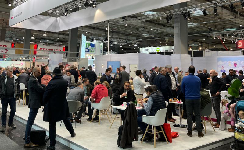 Topigs Norsvin alia conceitos técnicos e produtivos para avanço da suinocultura durante a Eurotier