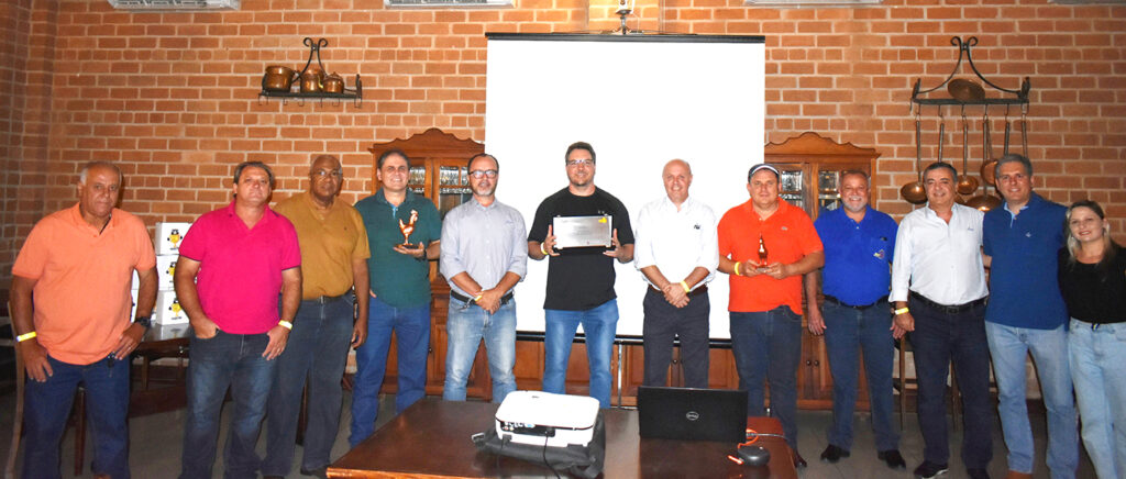 Superando limites: Premiação de Resultados de Matrizes Ross no Brasil Superando limites: Premiação de Resultados de Matrizes Ross no Brasil