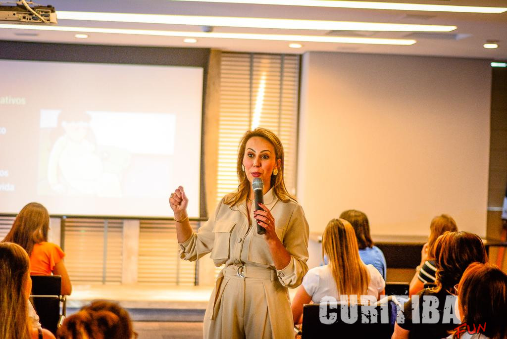 Objetivos: você costuma ficar melancólica no fim de ano? Objetivos: você costuma ficar melancólica no fim de ano?