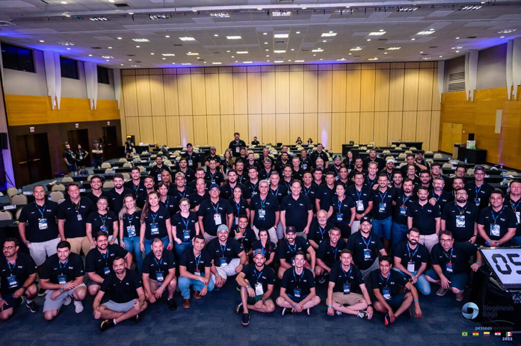 Biogénesis Bagó reúne mais de 150 profissionais do Brasil, México, Colômbia, Bolívia e Paraguai. Biogénesis Bagó reúne mais de 150 profissionais do Brasil, México, Colômbia, Bolívia e Paraguai.