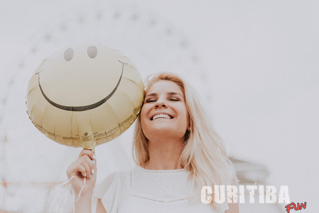 Voltando a sorrir: a intervenção estética em casos de paralisia facial Voltando a sorrir: a intervenção estética em casos de paralisia facial