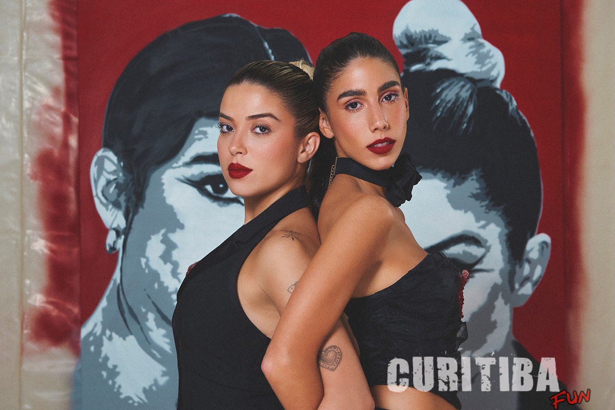 Clara x Sofia abrem o show do Coldplay