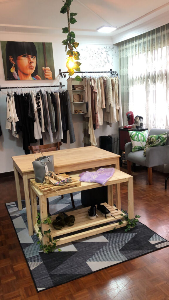 Paraense ganha o mercado de brechós em Curitiba Paraense ganha o mercado de brechós em Curitiba