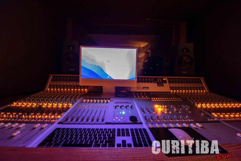 Faça uma imersão musical com produtora inovadora