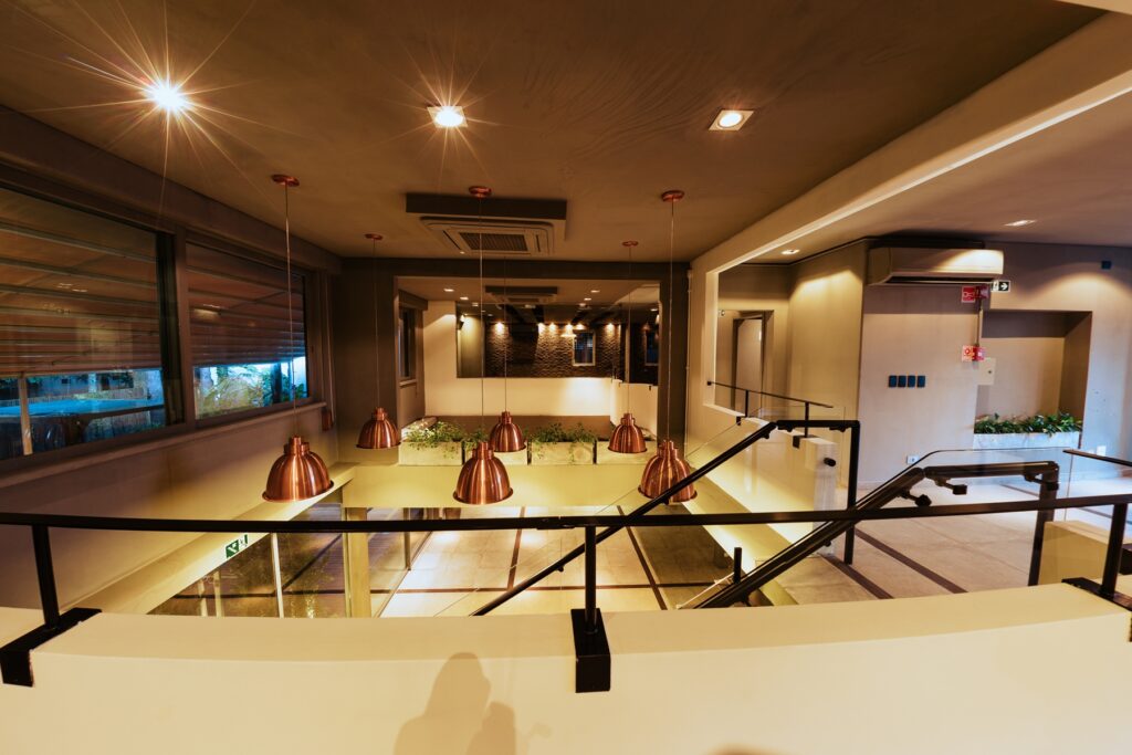 Mansão Jardino destaca modernismo em novo espaço para eventos Mansão Jardino destaca modernismo em novo espaço para eventos