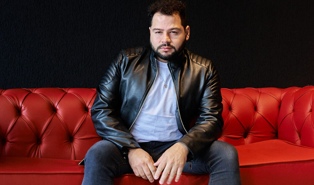 Desafios e Conquistas: a jornada inspiradora de Fernando Gomes na música sertaneja pop