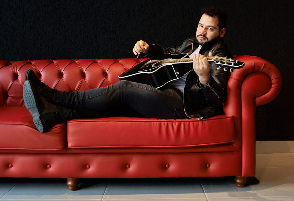 Estrela em Ascensão: A Jornada de Fernando Gomes