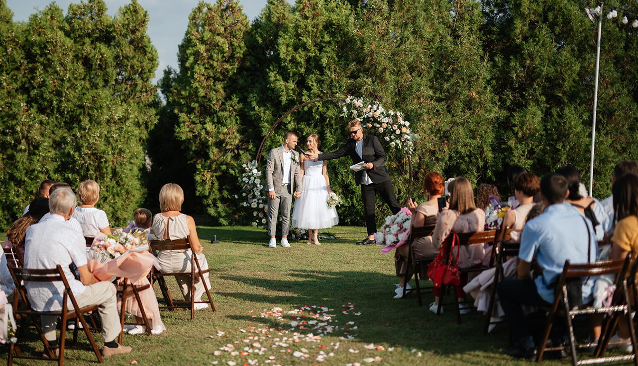Mês das Noivas: geração millennial muda indústria de casamentos e foca em “mini weddings”
