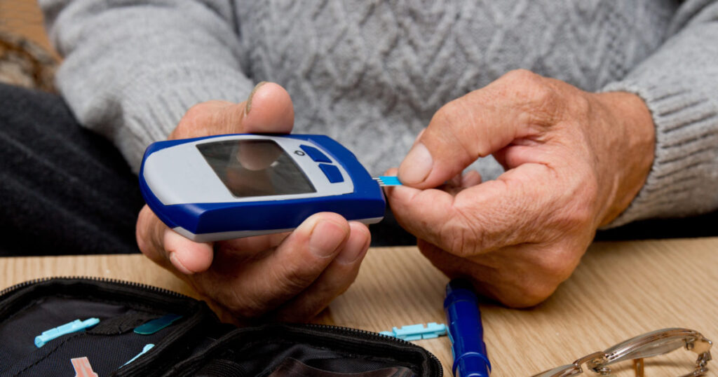 Dia Nacional do Diabetes: O elo crucial entre o diabetes e a saúde bucal