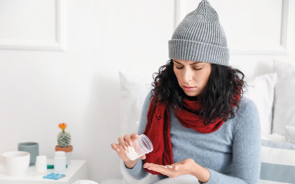 Automedicação no inverno: prática comum que pode agravar quadros leves