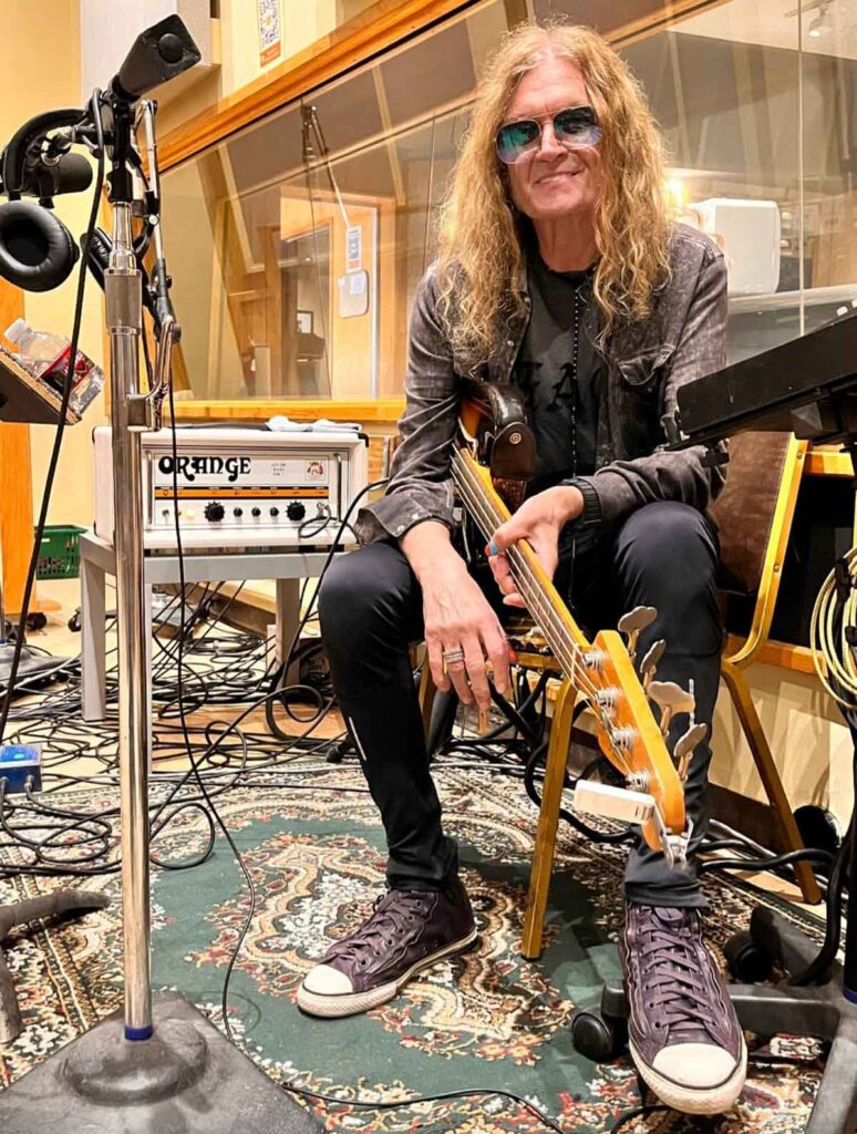 Glenn Hughes celebra o 50º aniversário do álbum "BURN" do Deep Purple em turnê pela América Latina e detona sua sonzeira em Curitiba Glenn Hughes celebra o 50º aniversário do álbum "BURN" do Deep Purple em turnê pela América Latina e detona sua sonzeira em Curitiba