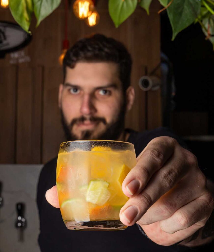 A reinvenção da cachaça A reinvenção da cachaça