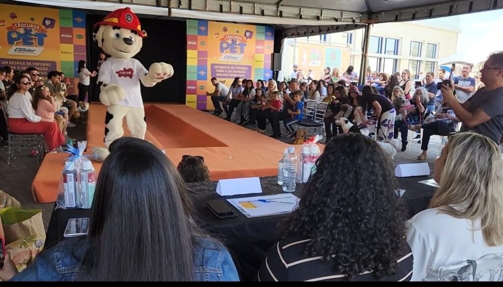 Cãocurso Condor vai premiar os cães com mais estilo e simpatia Cãocurso Condor vai premiar os cães com mais estilo e simpatia