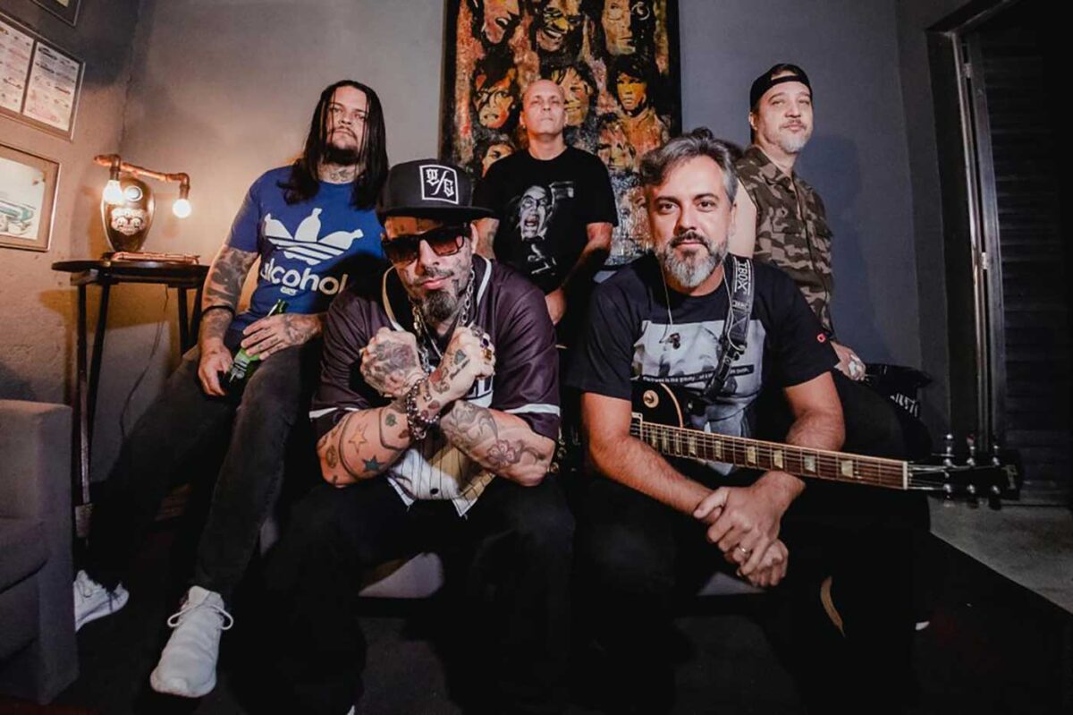 As bandas Detonautas e Reação em Cadeia se apresentam nesta sexta no Teatro Positivo As bandas Detonautas e Reação em Cadeia se apresentam nesta sexta no Teatro Positivo
