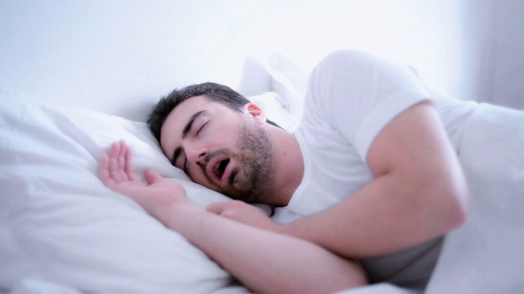 Noites mal dormidas e dores de cabeça constantes? O problema pode ser o bruxismo Noites mal dormidas e dores de cabeça constantes? O problema pode ser o bruxismo