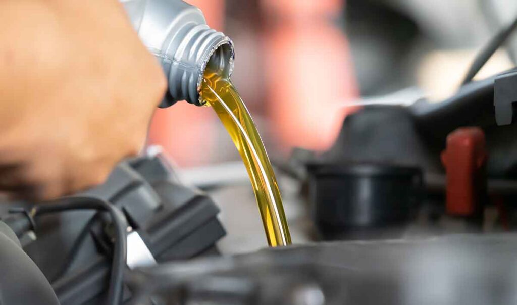 Troca de óleo: motoristas precisam ficar atentos aos sinais que os veículos apontam Troca de óleo: motoristas precisam ficar atentos aos sinais que os veículos apontam