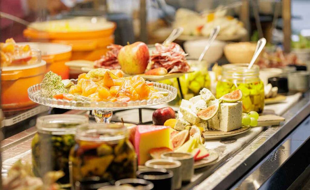 Melhor que "café da manhã de hotel": confira nova experiência gastronômica de brunch em Curitiba