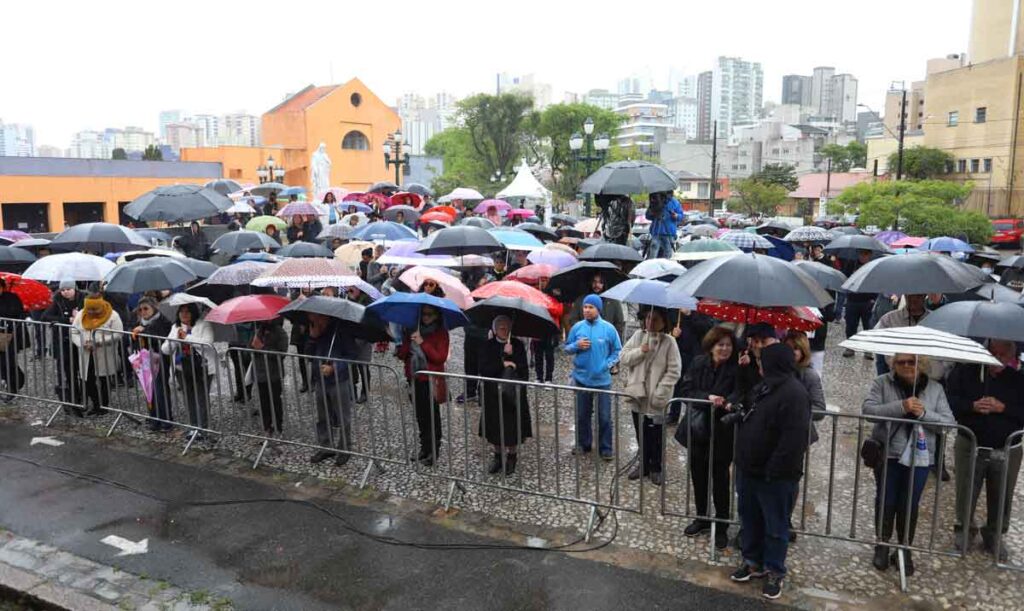Dia de Finados terá tradicional Missa em frente ao Cemitério do Água Verde Dia de Finados terá tradicional Missa em frente ao Cemitério do Água Verde