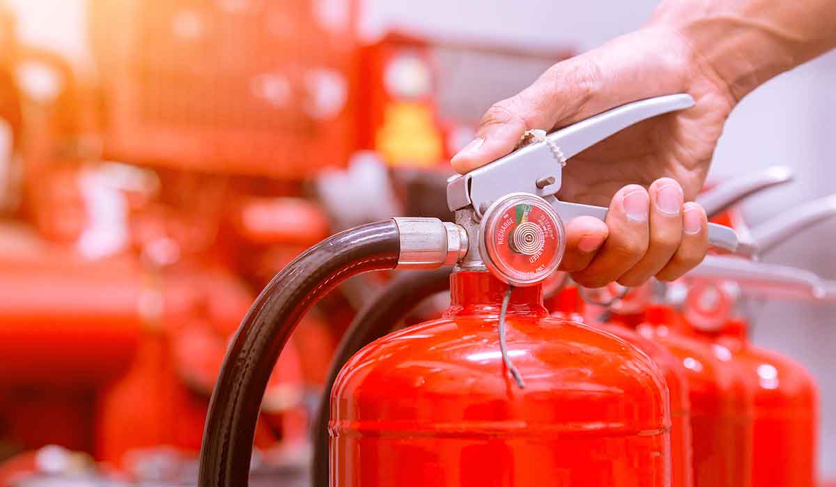 Segurança contra incêndios para seu lar, com uma estrutura preparada