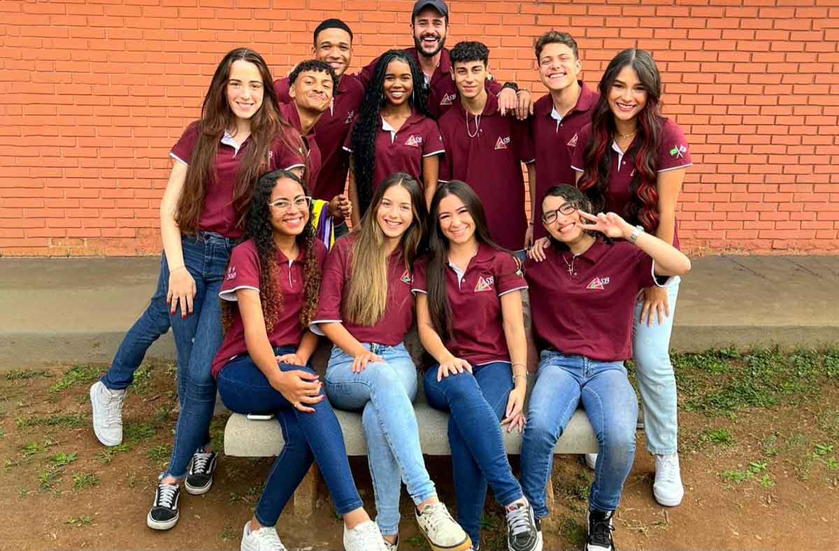 Projeto inovador em escolas públicas garante a mineiro prêmio de melhor professor do Brasil