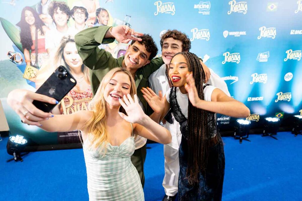 Warner Bros. reúne elenco de As Aventuras de Poliana – O Filme em pré-estreia em São Paulo