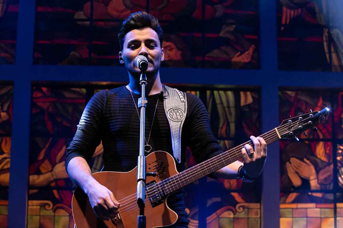 Thiago Brado chega com a turnê “Meu Acampamento” em Curitiba