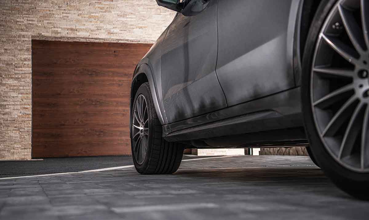 “Você pode ter dinheiro parado na sua garagem”: carro próprio é status ou despesa?