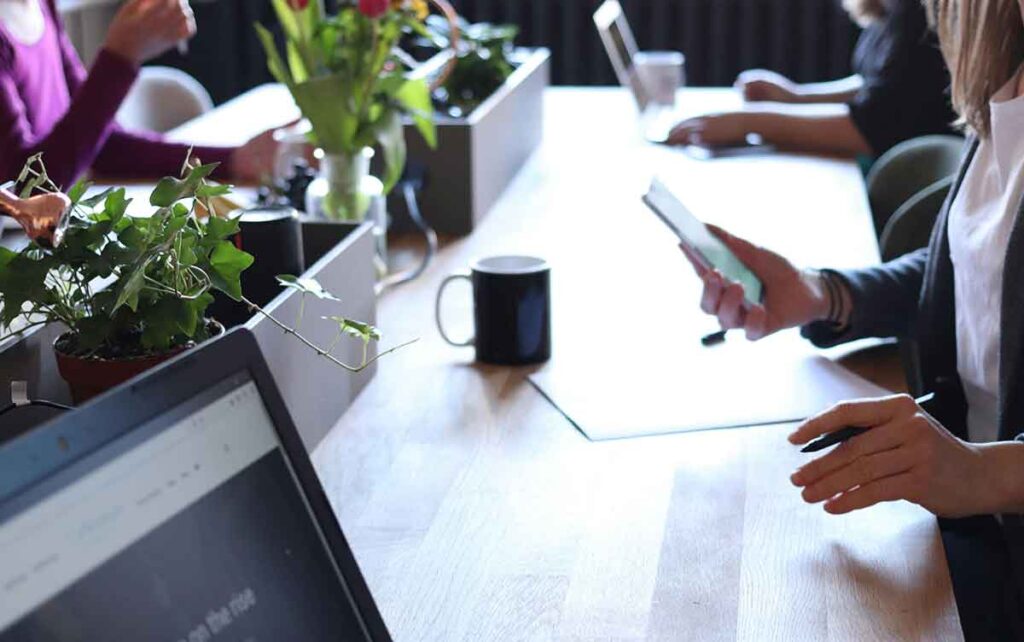 O desafio organizacional das grandes empresas O desafio organizacional das grandes empresas