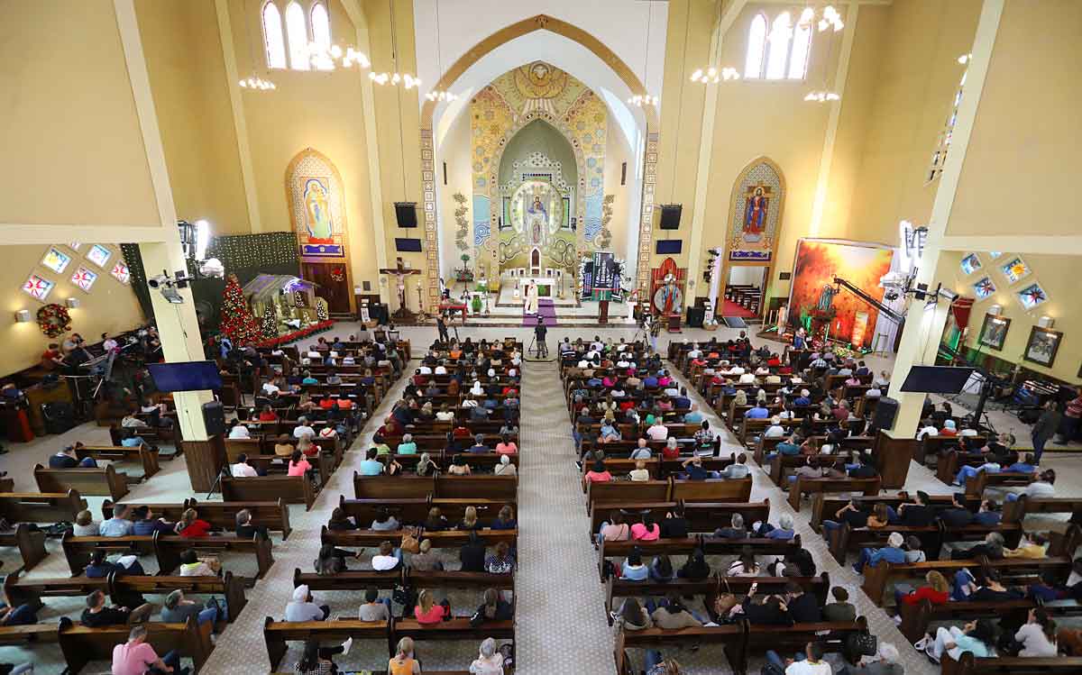Santuário ganha iluminação cênica e recebe fiéis na Festa de Nossa Senhora de Guadalupe