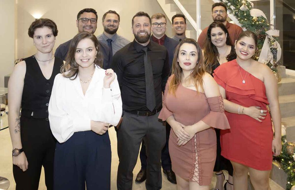 Dups advocacia: fazemos negócios com amigos, por isso tornamos amigos, família Dups advocacia: fazemos negócios com amigos, por isso tornamos amigos, família