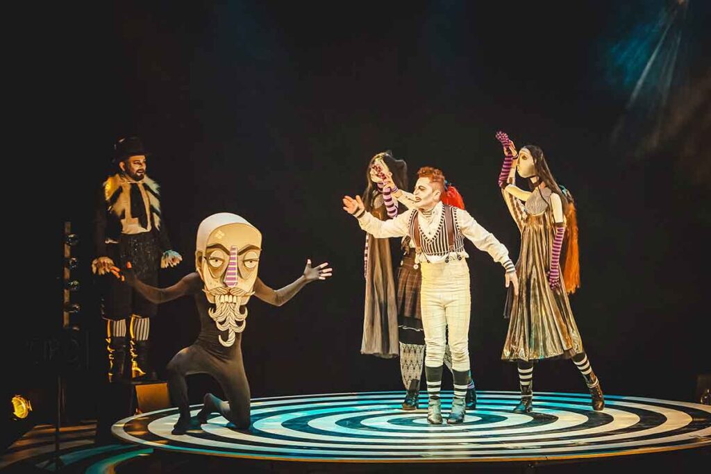 CAIXA Cultural Curitiba recebe espetáculo musical infantil “Cabelos Arrepiados”