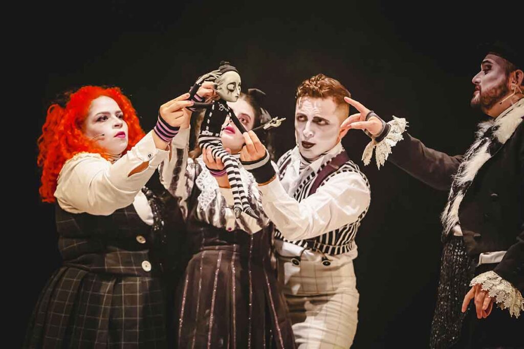 CAIXA Cultural Curitiba recebe espetáculo musical infantil “Cabelos Arrepiados”