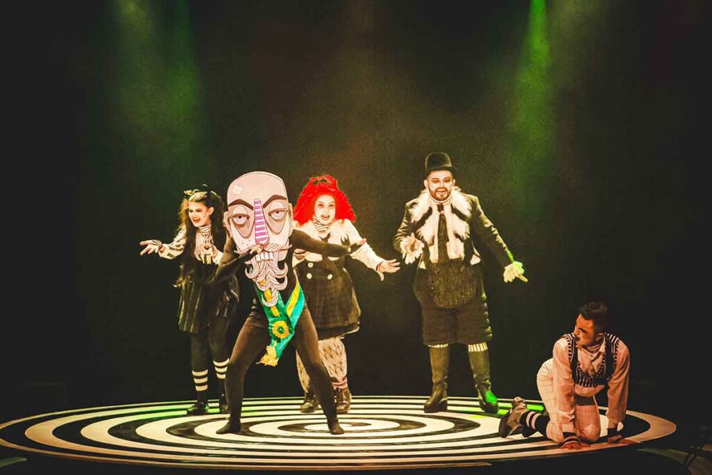 CAIXA Cultural Curitiba recebe espetáculo musical infantil “Cabelos Arrepiados”
