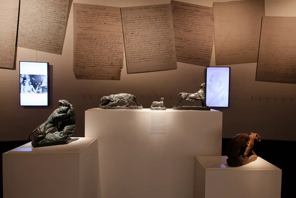 Exposição "João Turin: Vida, Obra, Arte" completa 10 anos, consagrada como a mais visitada na história do Museu Oscar Niemeyer