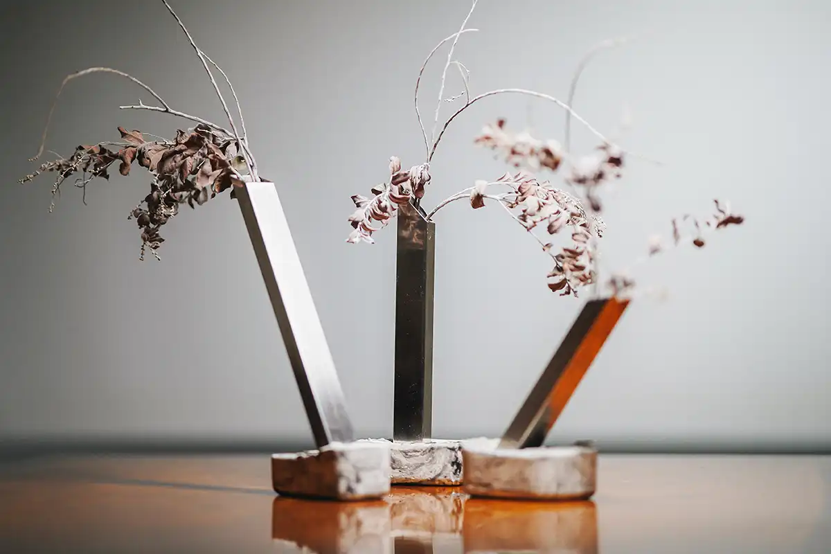 Obra&Arte e Criando Arte: exposição gratuita apresenta itens decorativos inovadores feitos com resíduos da construção civil