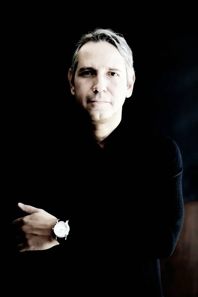 Felipe Machado lança De Onde Vêm as Ideias, podcast sobre criatividade humana em tempos de IA