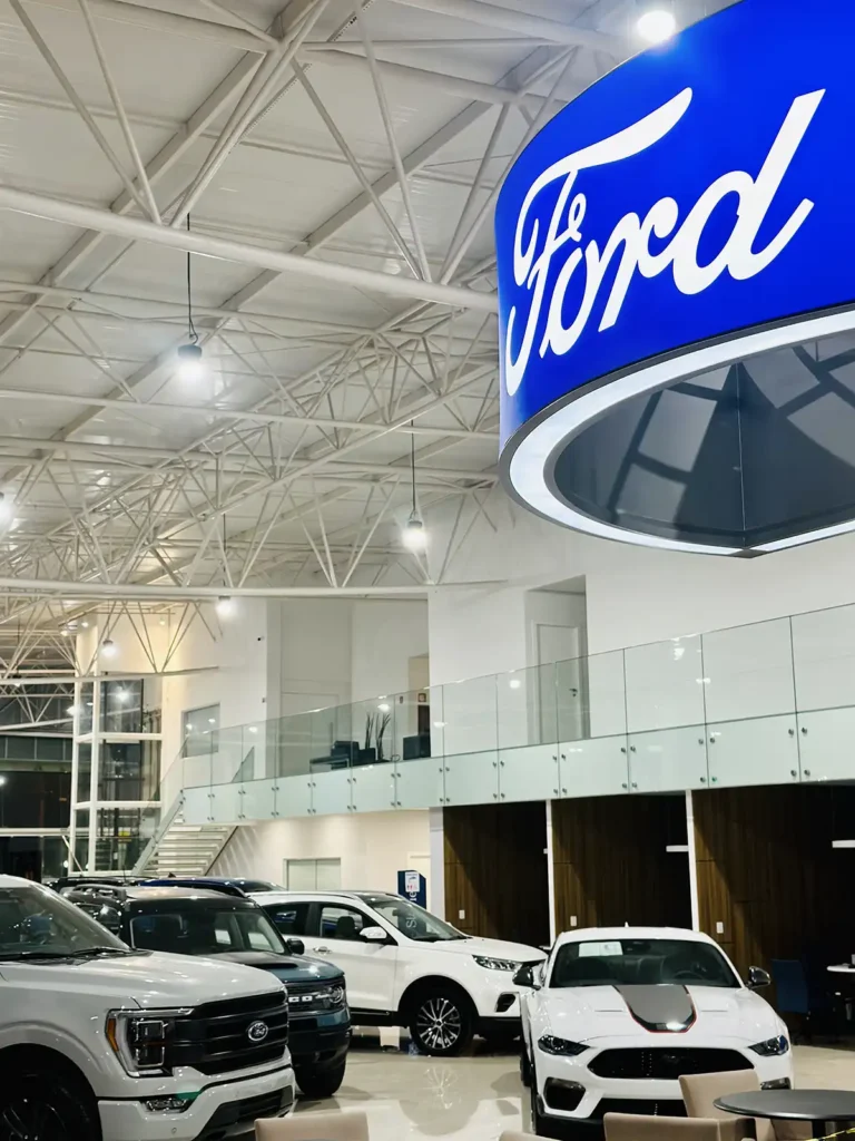 Mercado automotivo fecha 2023 com crescimento de 12% e Ford ocupa posição de destaque