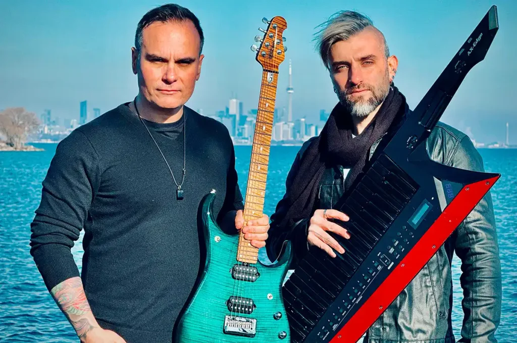 Junior Carelli lança vídeo com releitura de “Carry On”, clássico do Angra, com participação do guitarrista Rod Rodrigues Junior Carelli lança vídeo com releitura de “Carry On”, clássico do Angra, com participação do guitarrista Rod Rodrigues
