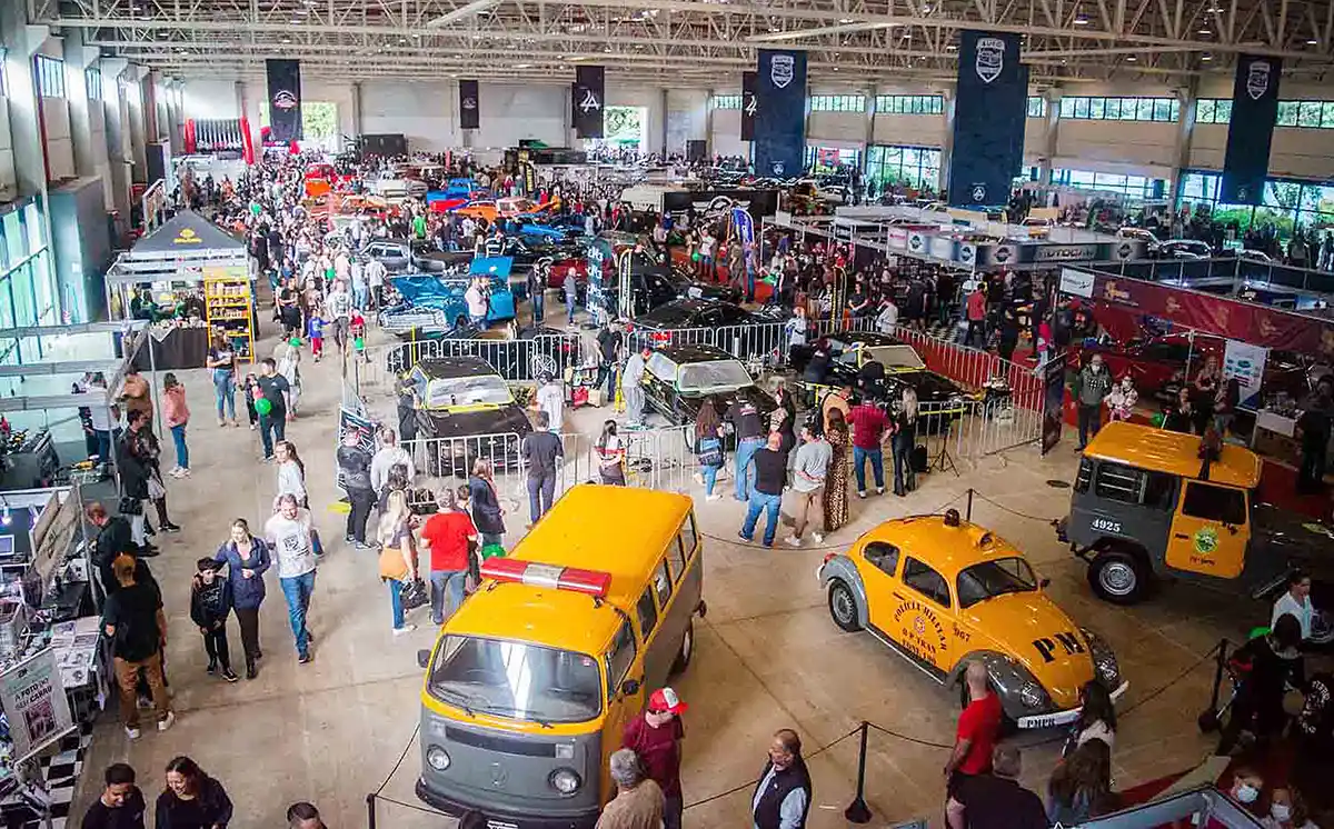 5ª edição da Old & Low Car Curitiba começa nesta quinta-feira