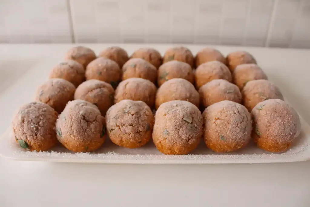 Orgulho de ser caiçara: Bolinhos Serra do Mar participa da Expo Turismo 2024