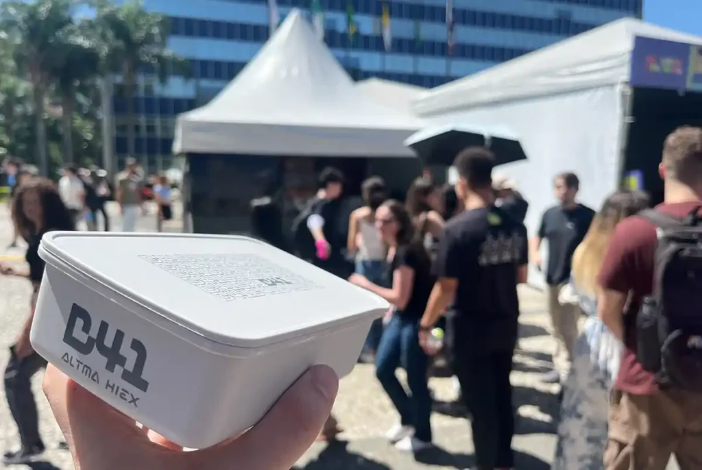 ALTMA e HIEX participam da Acolhida Cultural dos calouros da PUCPR
