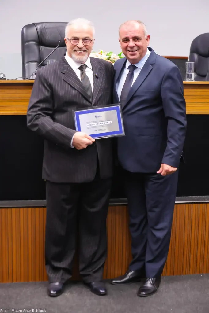Zonta recebe título de Cidadão Honorário de Joinville Zonta recebe título de Cidadão Honorário de Joinville