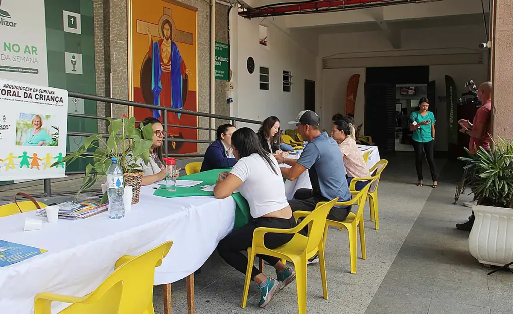 Feirão de empregabilidade da Evangelizar oferece 210 vagas para trabalhar em Curitiba e Região Metropolitana Feirão de empregabilidade da Evangelizar oferece 210 vagas para trabalhar em Curitiba e Região Metropolitana