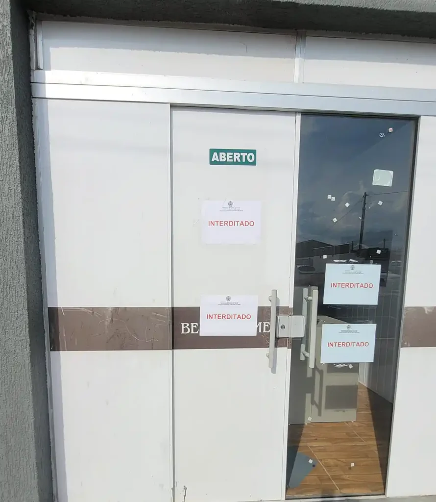 Clínica de estética é interditada em Castro Clínica de estética é interditada em Castro