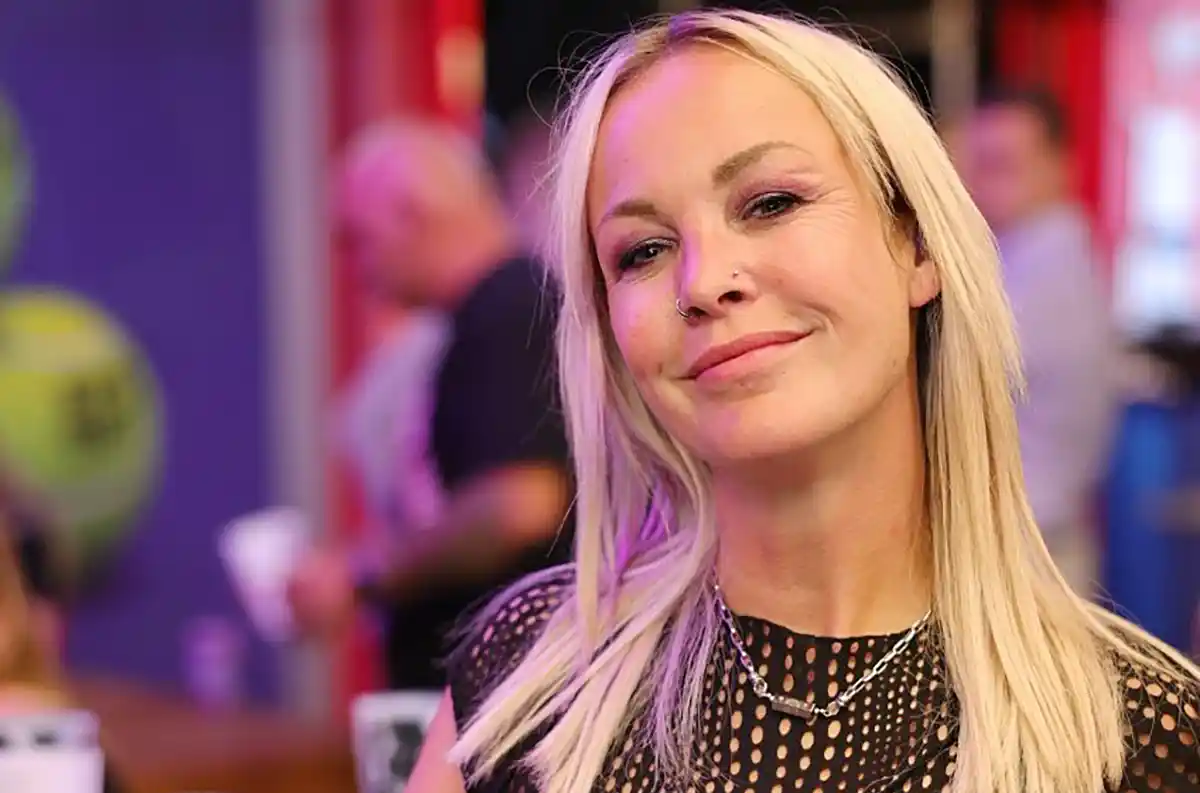 Evi Goffin, ex-Lasgo, se apresenta em show imperdível em Curitiba