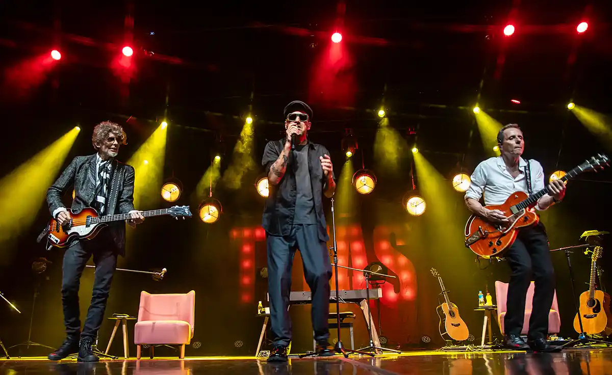 Titãs vem a Curitiba com novo trabalho