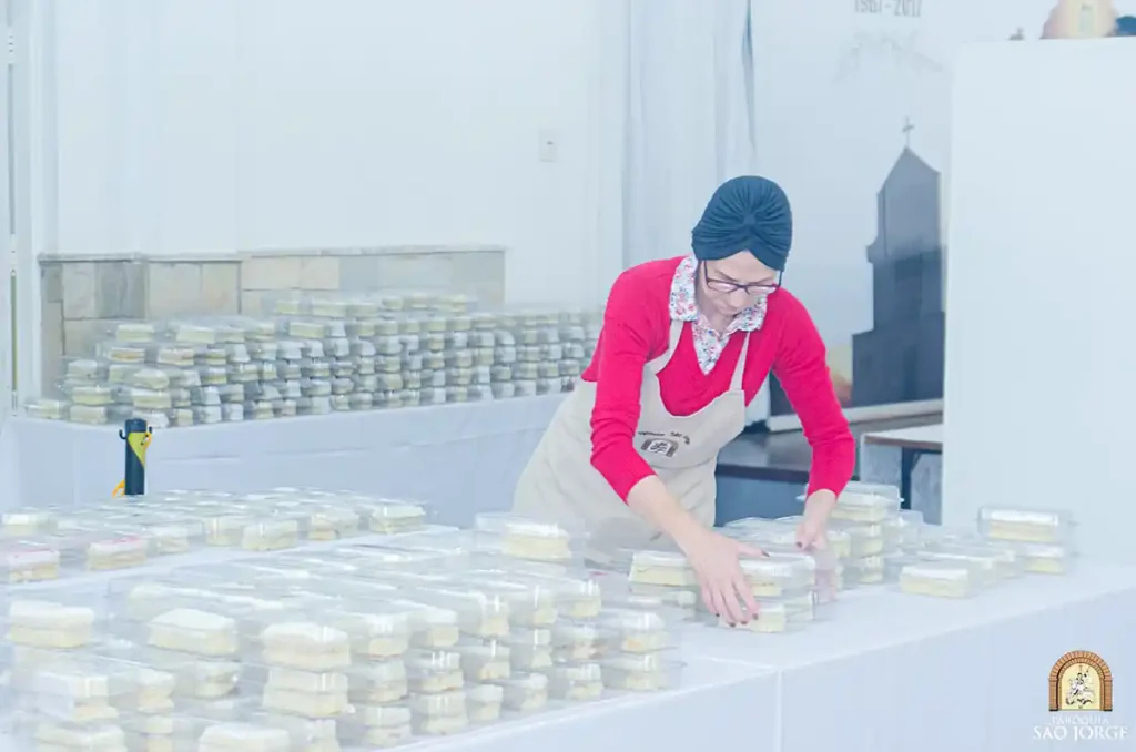 Festa de São Jorge em Curitiba: Programação Completa e Tradição do Bolo de São Jorge Festa de São Jorge em Curitiba: Programação Completa e Tradição do Bolo de São Jorge