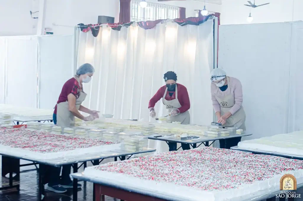 Festa de São Jorge em Curitiba: Programação Completa e Tradição do Bolo de São Jorge Festa de São Jorge em Curitiba: Programação Completa e Tradição do Bolo de São Jorge